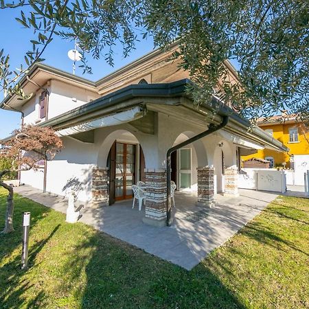 Villa Fiorita Apartments - Happy Rentals Sirmione Dış mekan fotoğraf
