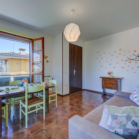 Villa Fiorita Apartments - Happy Rentals Sirmione Dış mekan fotoğraf