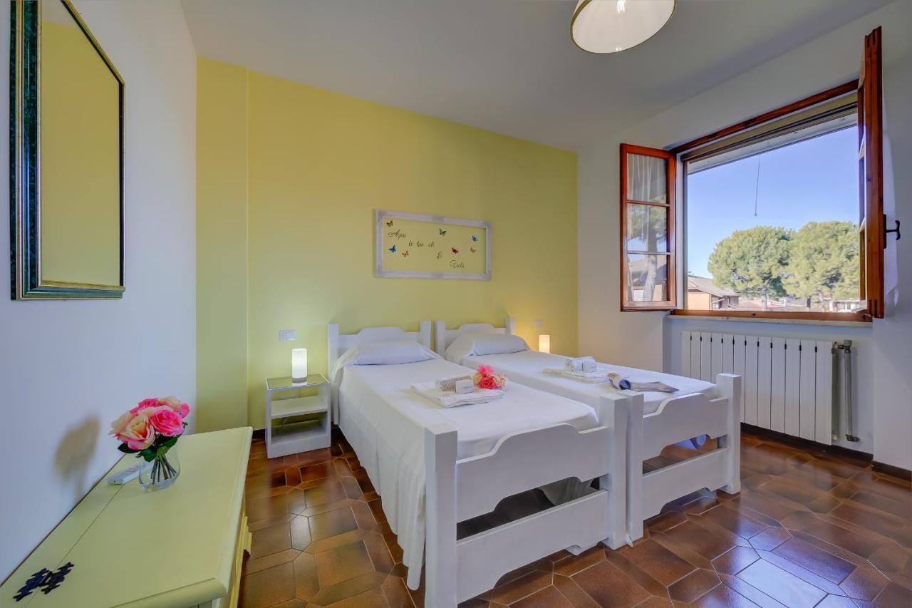 Villa Fiorita Apartments - Happy Rentals Sirmione Dış mekan fotoğraf