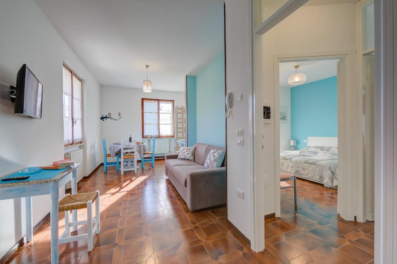 Villa Fiorita Apartments - Happy Rentals Sirmione Dış mekan fotoğraf