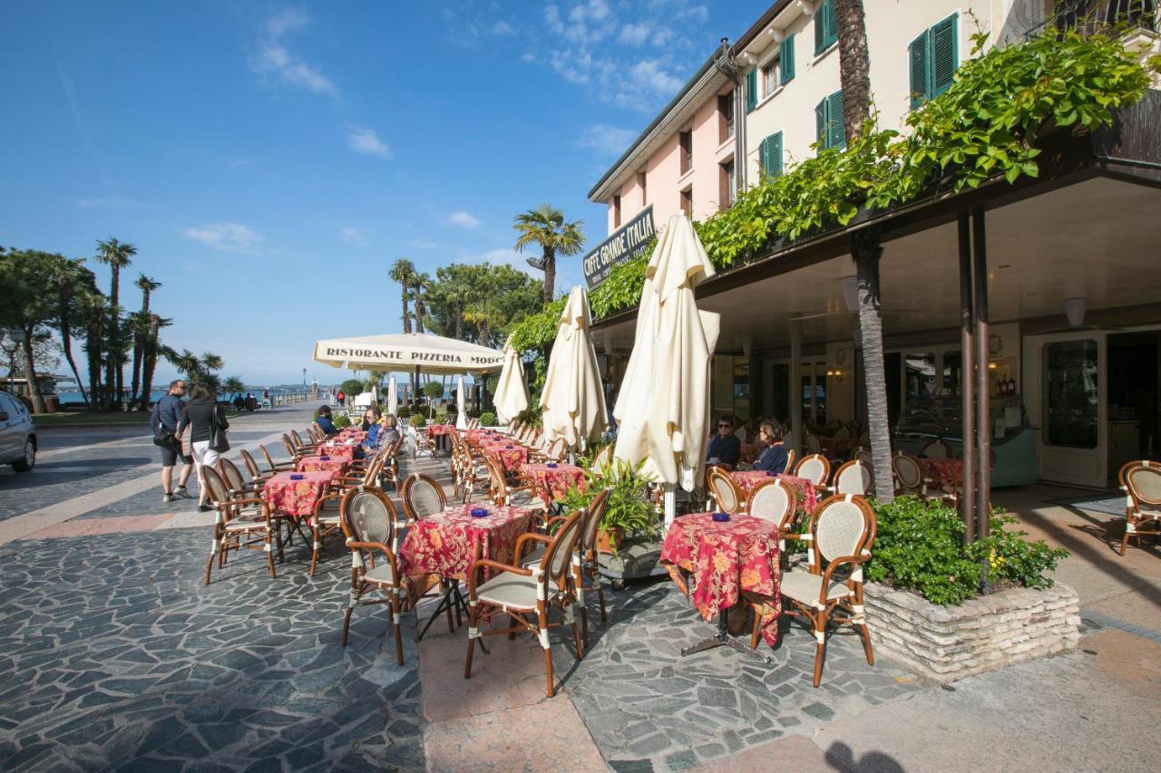 Villa Fiorita Apartments - Happy Rentals Sirmione Dış mekan fotoğraf
