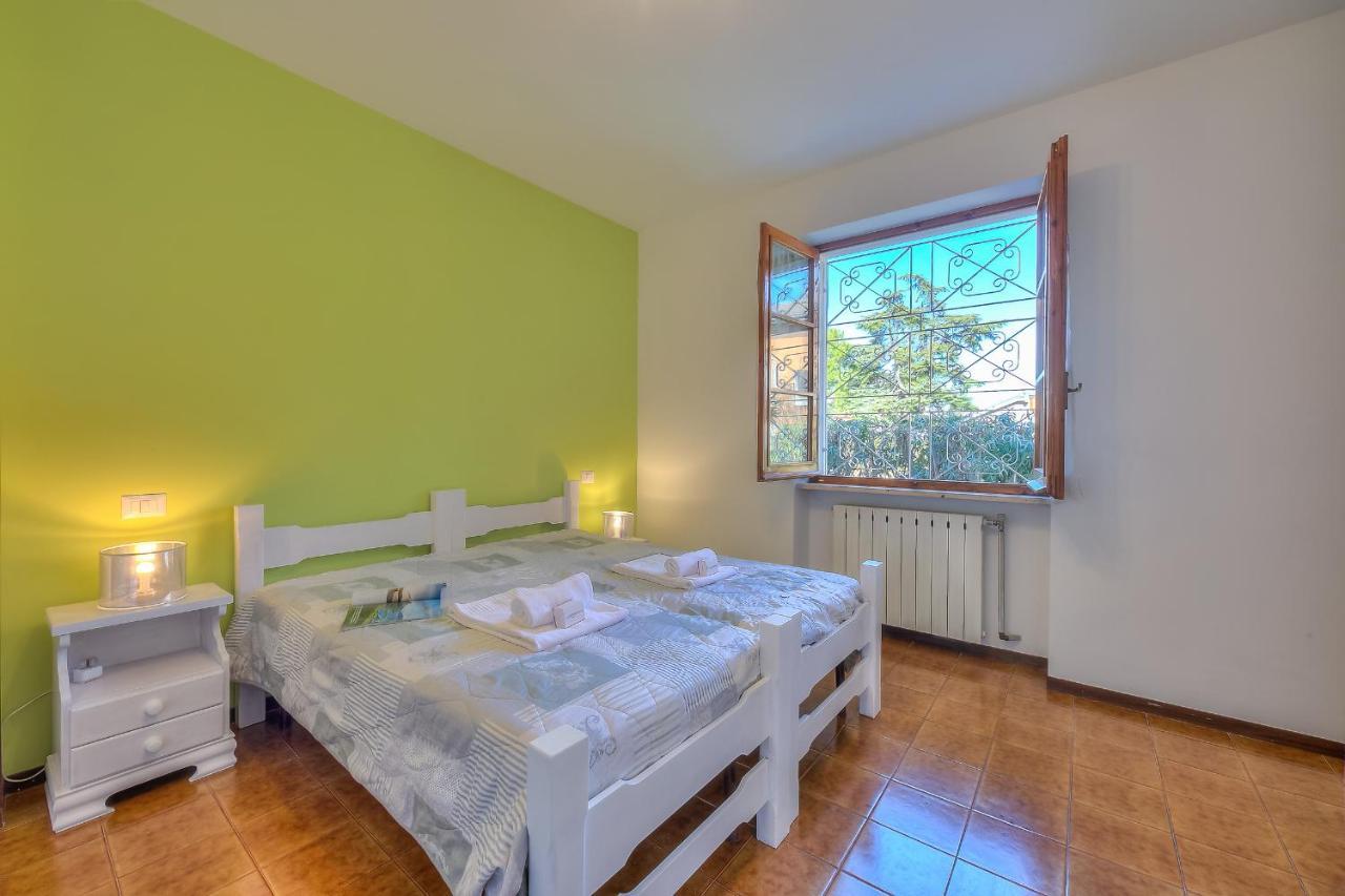 Villa Fiorita Apartments - Happy Rentals Sirmione Dış mekan fotoğraf