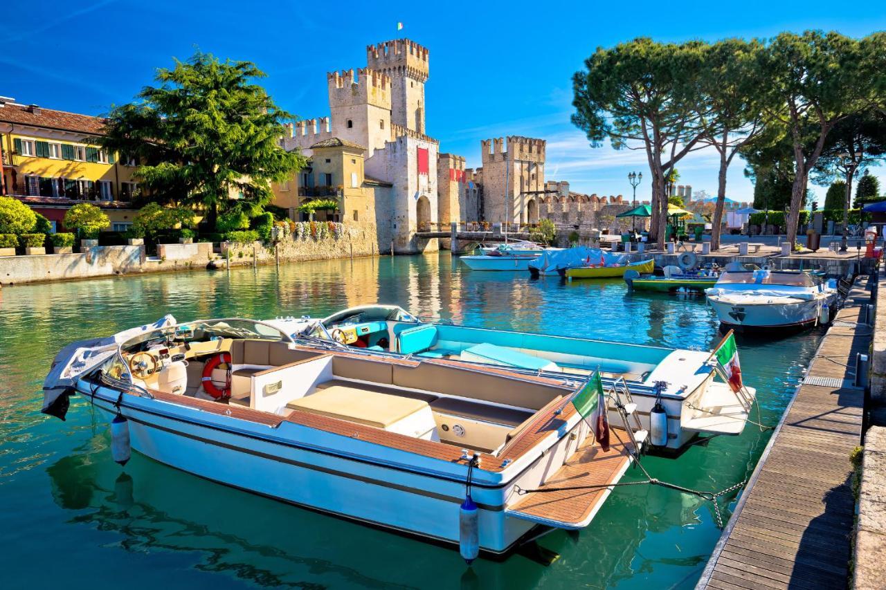 Villa Fiorita Apartments - Happy Rentals Sirmione Dış mekan fotoğraf