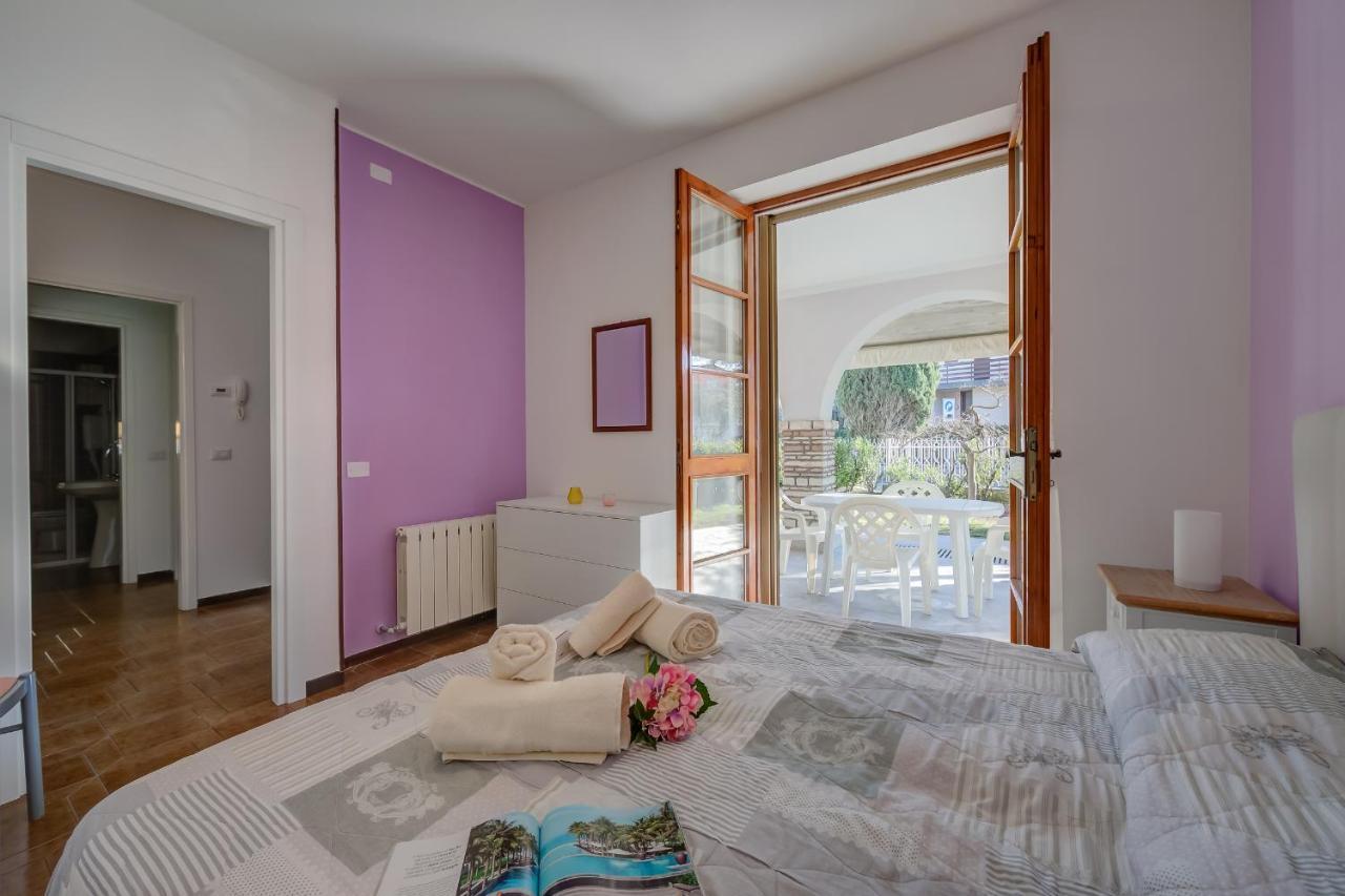 Villa Fiorita Apartments - Happy Rentals Sirmione Dış mekan fotoğraf