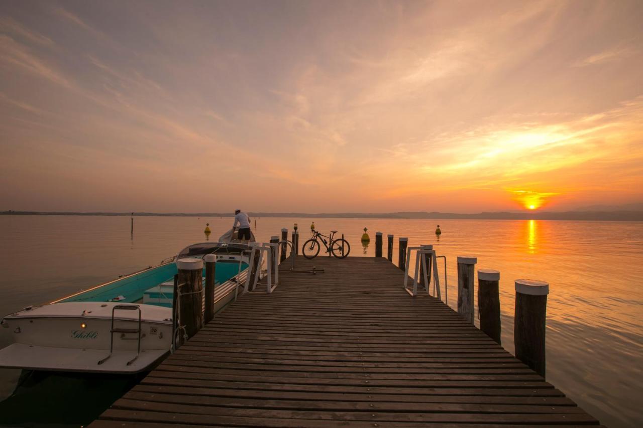 Villa Fiorita Apartments - Happy Rentals Sirmione Dış mekan fotoğraf